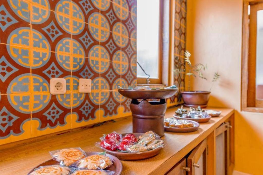 Bhumi Hostel Yogyakarta Ngoại thất bức ảnh